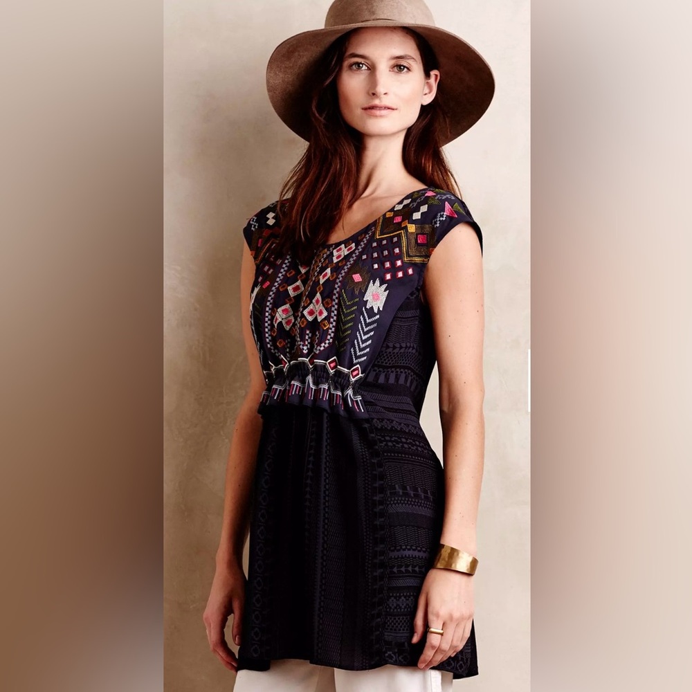 One September Barranco Embroidered Tunic – Anthropologie – Size Small